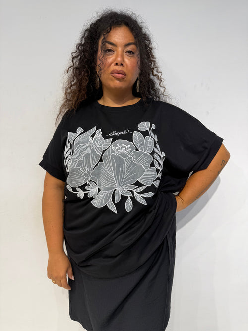 T-Shirt Flower Nera