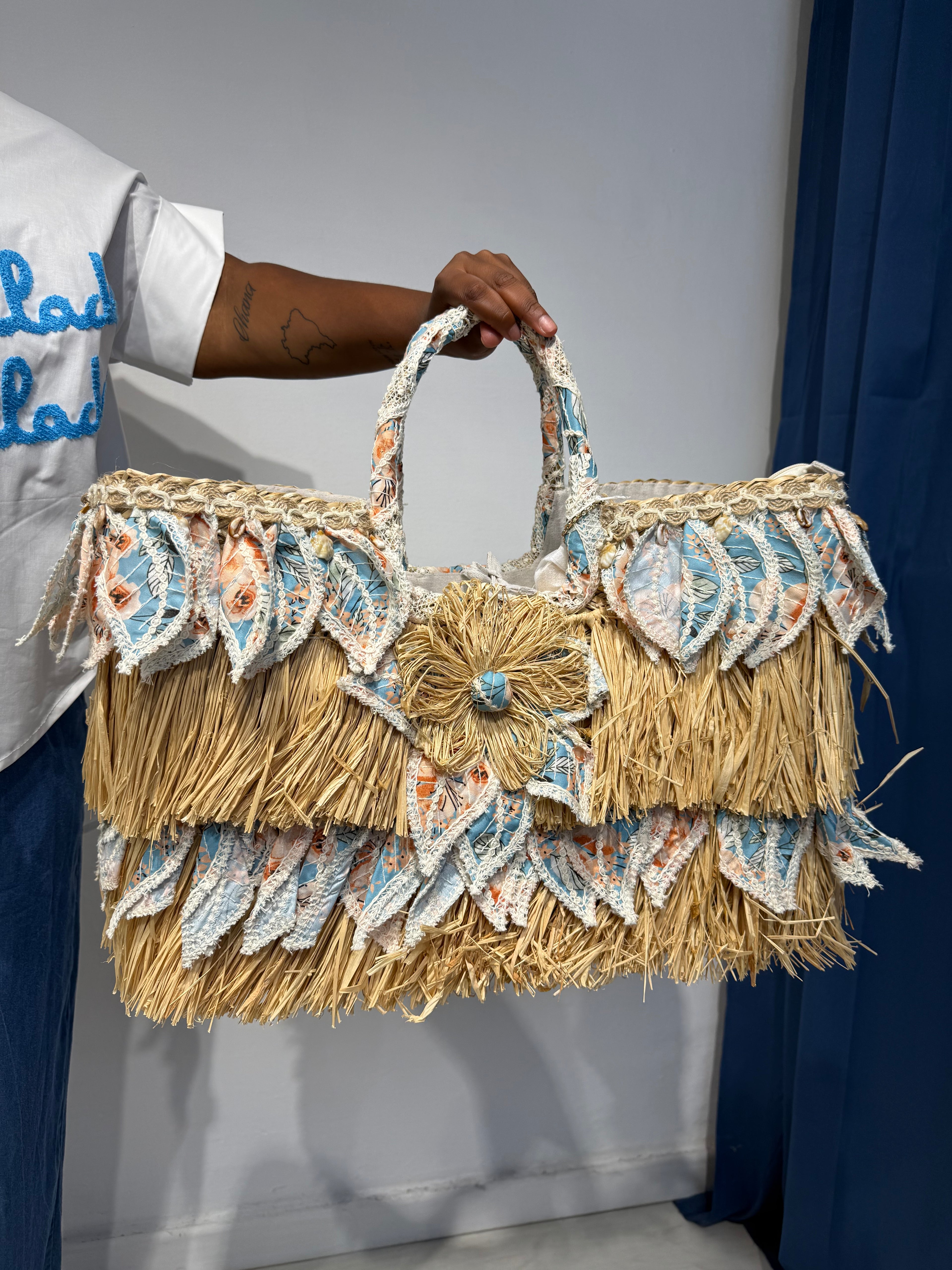 Borsa Petali Celeste