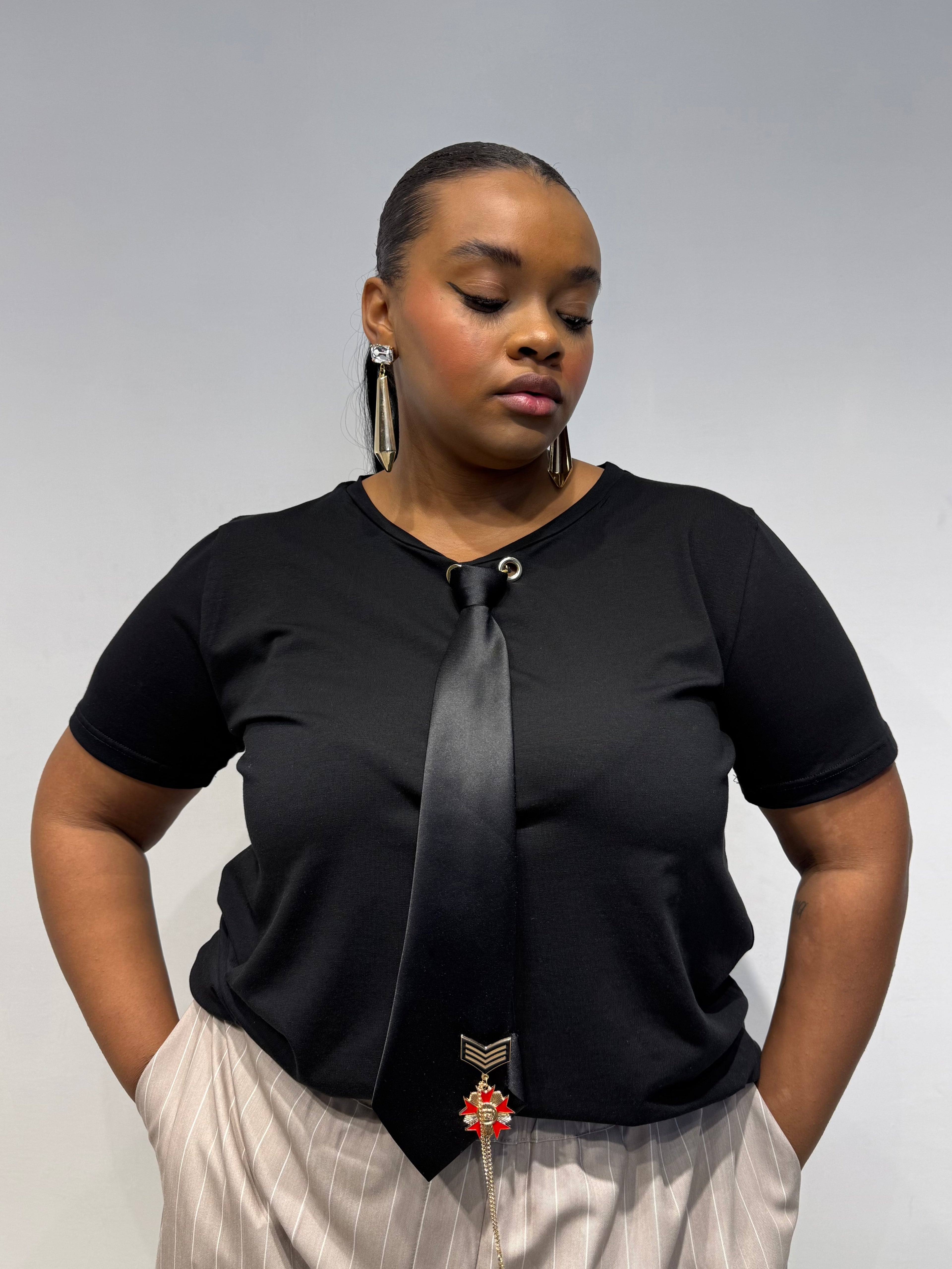 T-Shirt College Nera