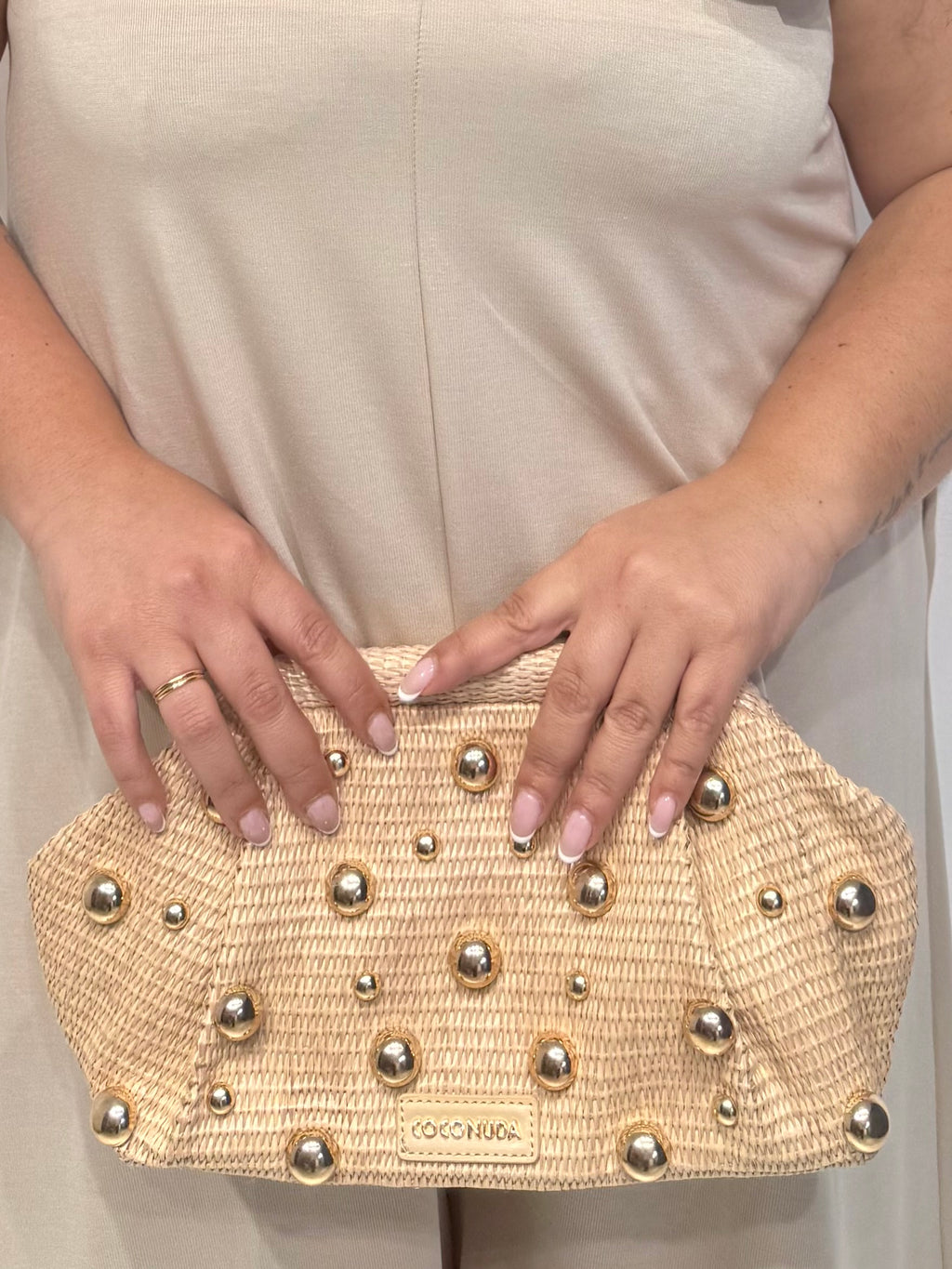 Borsa Raffia e Borchie