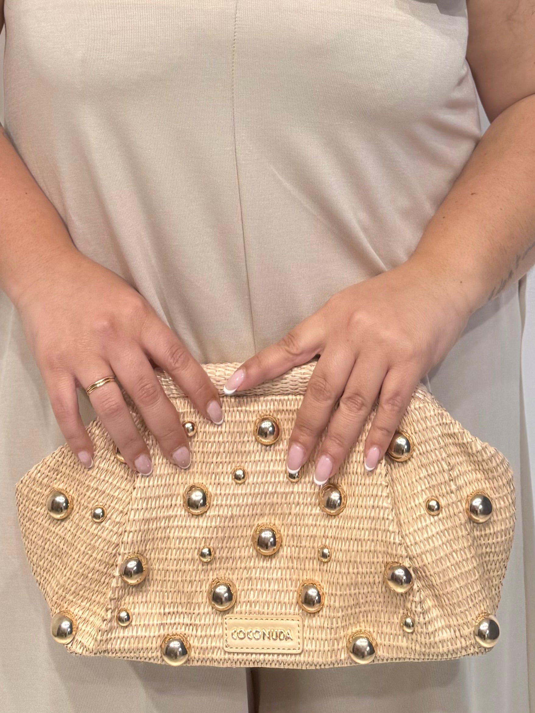 Borsa Raffia e Borchie