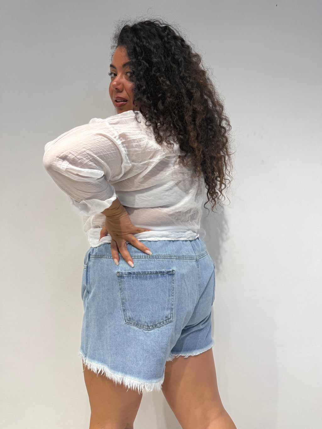 Shorts Denim Sfrangiato Chiaro