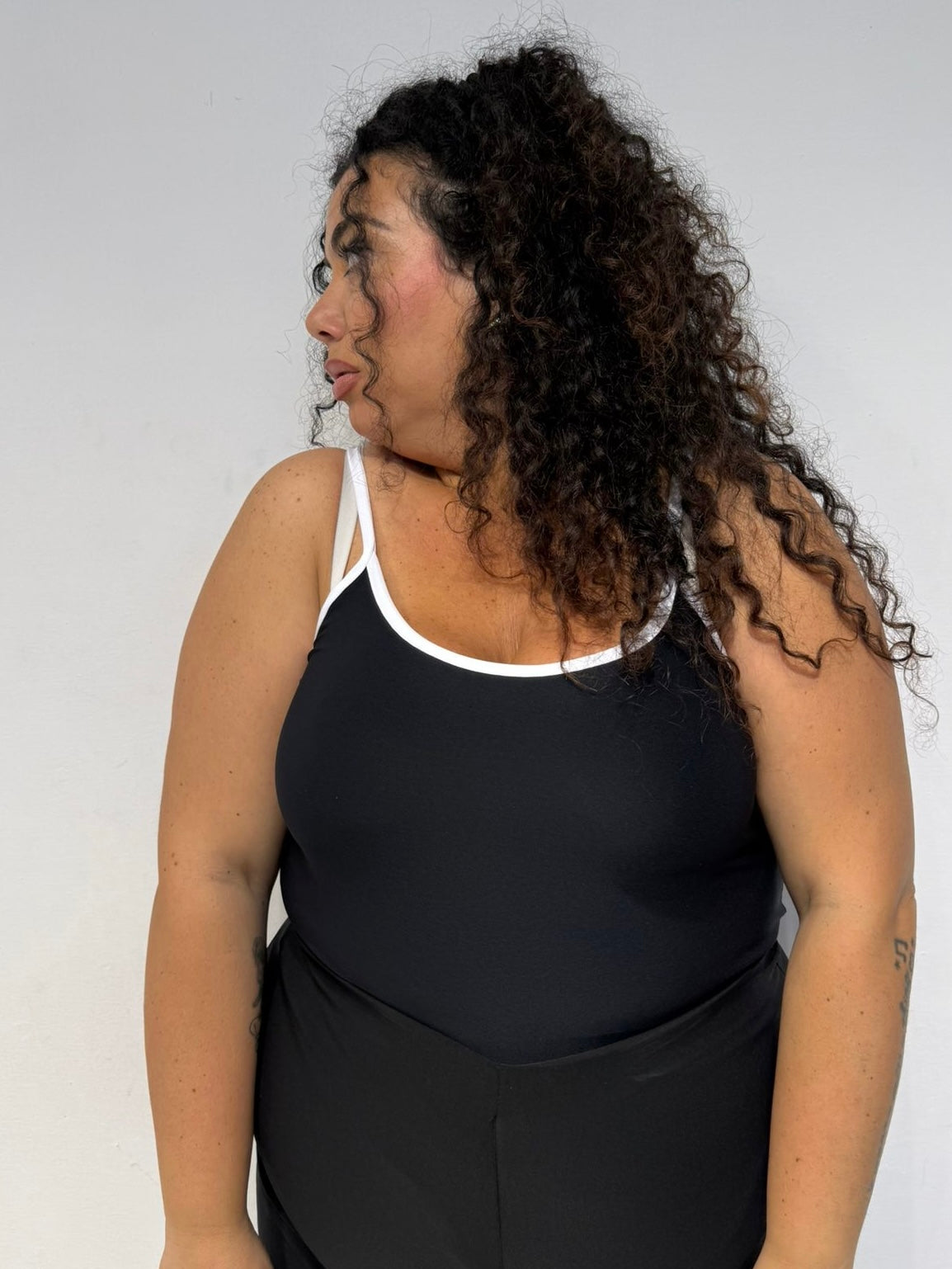 Body Anna Nero