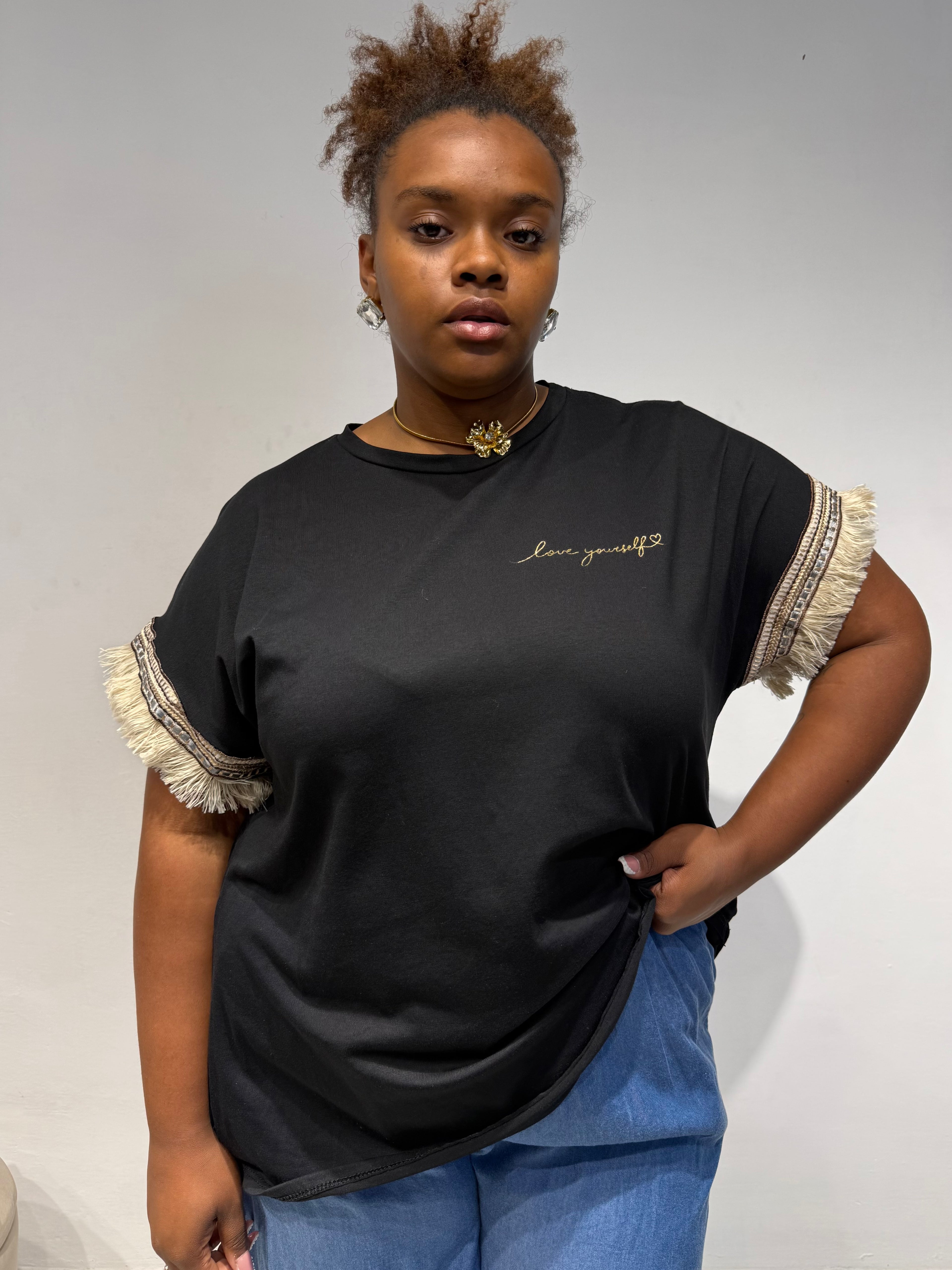 T-Shirt India Nera